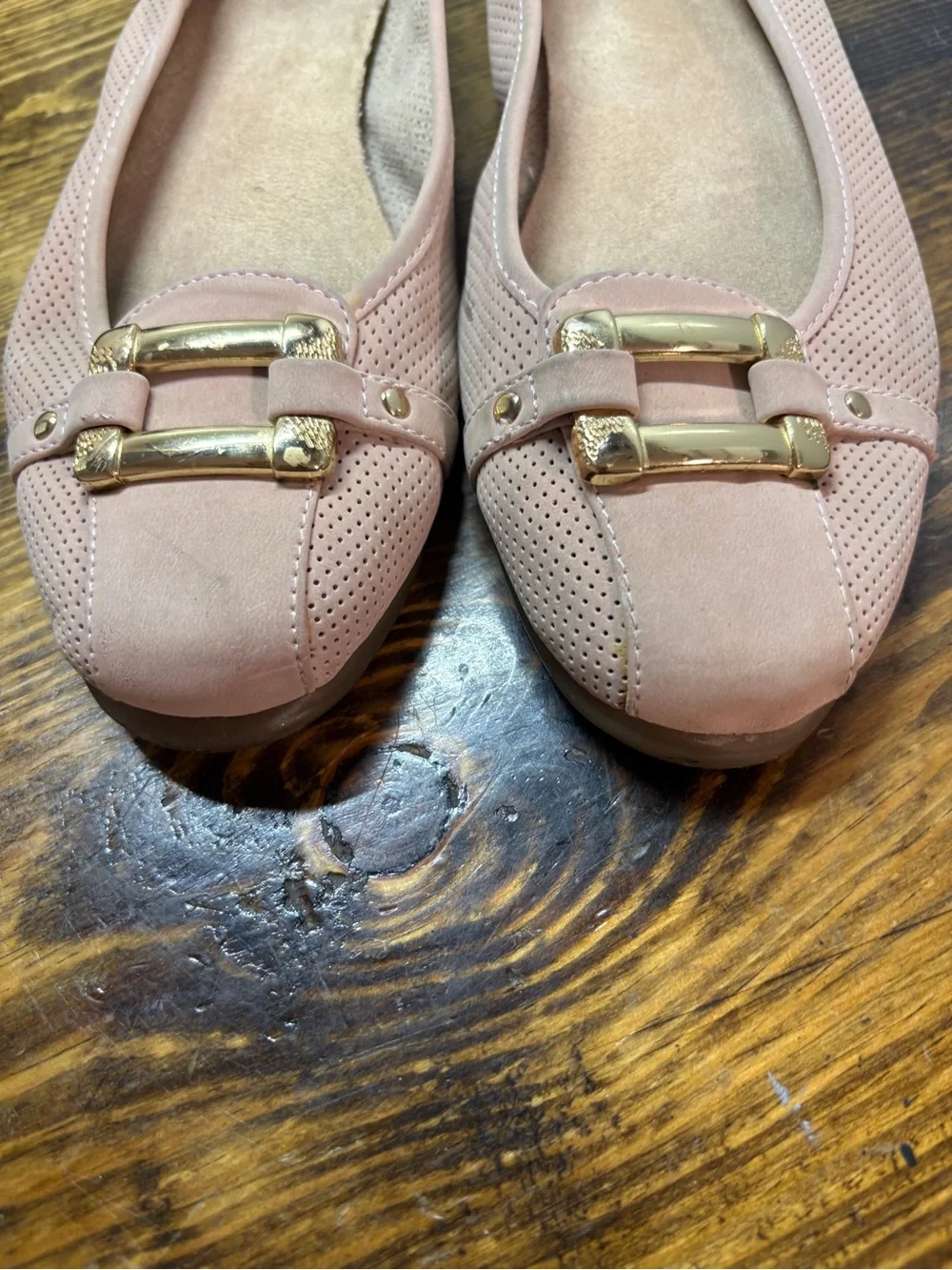 AEROSOLES these are
